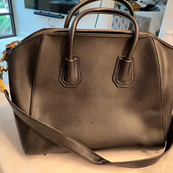 Givenchy Bags Givenchy Antigona Large Black With Gold Hardware